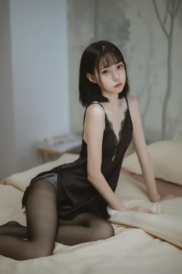 秋霞亚洲欧洲观看久久精品人妻三区，跨文化影视作品赏析指南